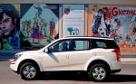 Mahindra XUV500 2012 года